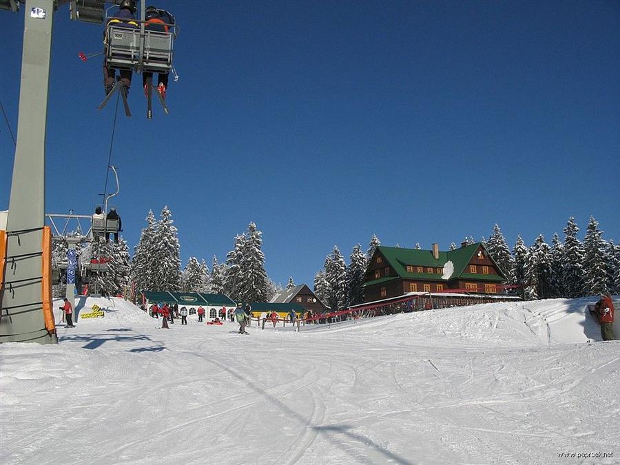 SNOW  PARK PAPRSEK U STARHO MSTA P. SN̎NKEM