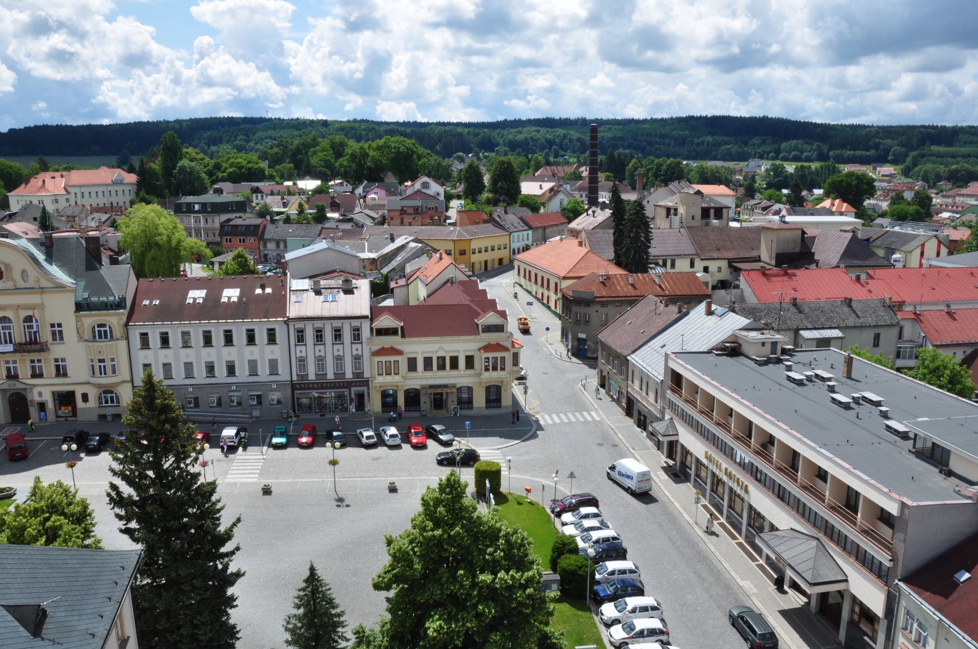 VYHLDKOV V̎ KOSTELA SV. MIKULE V HUMPOLCI