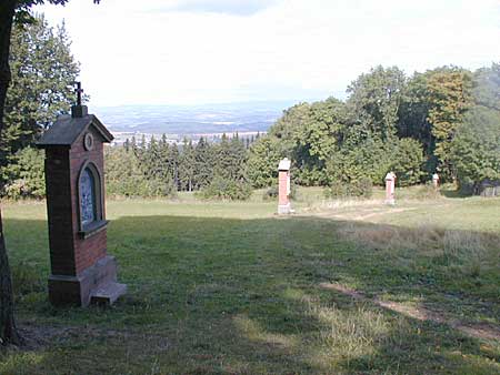 kov cesta na vrch Tbor